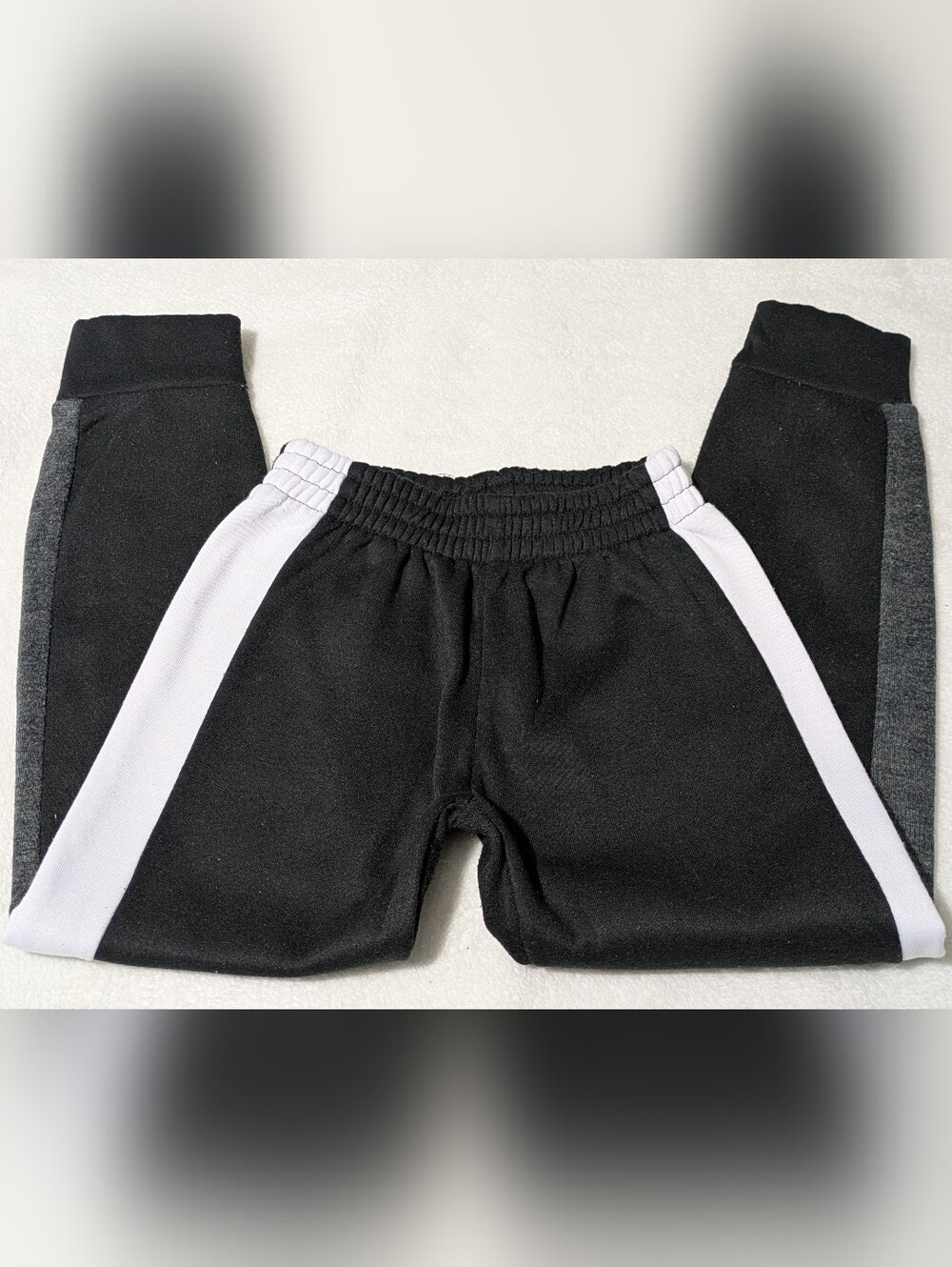 Boys Spalding Activewear Track Jogger Pants- Black White Gray Side Stripe Size 8